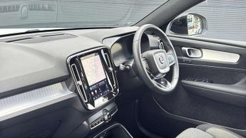 Volvo XC40 2.0 B4P Plus Dark 5dr AWD Auto