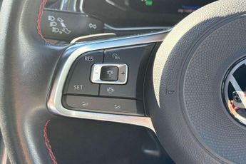 Volkswagen T-Roc 2.0 TSI 4MOTION SEL 5dr DSG