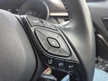 Toyota C-HR 2.0 Hybrid Excel 5dr CVT