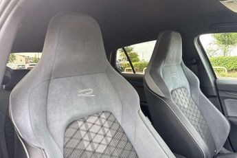 Volkswagen Golf 2.0 TDI 150 R-Line 5dr DSG
