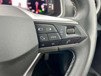 SEAT Arona 1.0 TSI 110 XPERIENCE Lux 5dr DSG