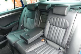Skoda Superb 2.0 TDI CR SE L 5dr DSG