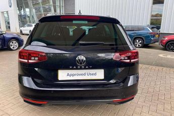 Volkswagen Passat 2.0 TDI EVO SCR SEL 5dr DSG