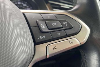 Volkswagen Passat 2.0 TDI EVO SCR SEL 5dr DSG