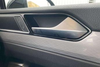 Volkswagen Passat 2.0 TDI EVO SCR SEL 5dr DSG