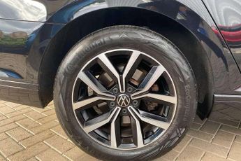 Volkswagen Passat 2.0 TDI EVO SCR SEL 5dr DSG