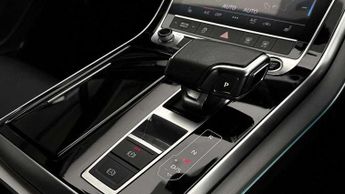Audi Q7 50 TDI Quattro S Line 5dr Tiptronic