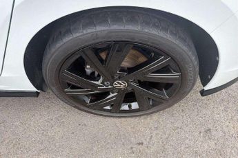 Volkswagen Golf 1.5 eTSI 150 Black Edition 5dr DSG