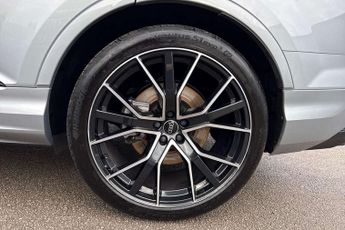Audi Q7 50 TDI Quattro Black Edition 5dr Tiptronic