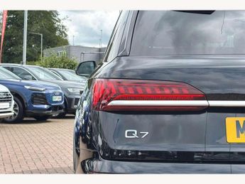 Audi Q7 50 TDI Quattro S Line 5dr Tiptronic