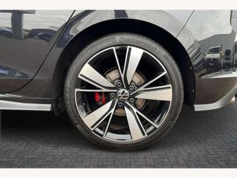 Volkswagen Golf 2.0 TDI 200 GTD 5dr DSG