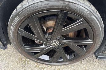 Volkswagen Golf 1.5 eTSI 150 Black Edition 5dr DSG