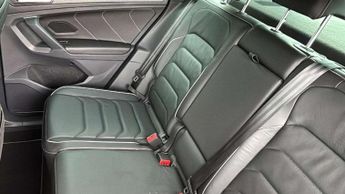 Volkswagen Tiguan 2.0 TDI R-Line 5dr DSG