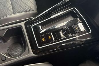 Volkswagen Golf 1.5 eTSI 150 R-Line 5dr DSG