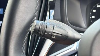 Volvo V60 2.0 B5P R DESIGN 5dr Auto