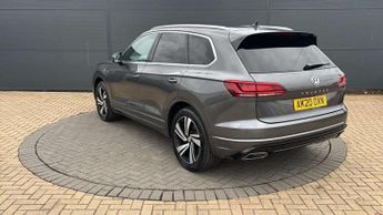 Volkswagen Touareg 3.0 V6 TDI 4Motion R-Line Tech 5dr Tip Auto