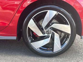 Volkswagen Golf 2.0 TSI 265 GTI 5dr DSG