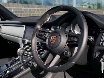 Porsche Macan 5dr PDK