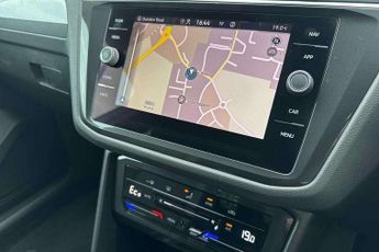 Volkswagen Tiguan 1.4 TSI eHybrid Life 5dr DSG