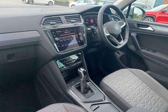 Volkswagen Tiguan 1.4 TSI eHybrid Life 5dr DSG