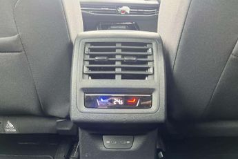 Volkswagen Golf 1.5 eTSI Style 5dr DSG
