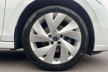 Volkswagen Golf 1.5 eTSI Style 5dr DSG