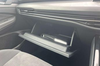 Volkswagen Golf 1.5 eTSI Style 5dr DSG