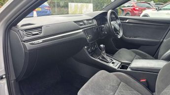 Skoda Superb 1.4 TSI iV Sport Line Plus DSG 5dr