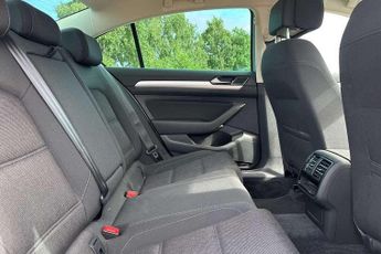 Volkswagen Passat 2.0 TDI SE Business 4dr DSG