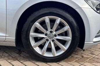 Volkswagen Passat 2.0 TDI SE Business 4dr DSG
