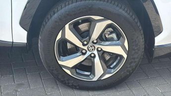 Toyota RAV4 2.5 PHEV Design 5dr CVT