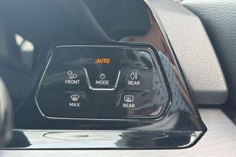 Volkswagen Golf 1.4 TSI eHybrid Style 5dr DSG