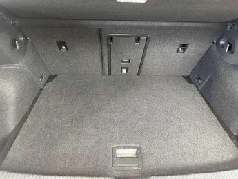 Volkswagen Golf 1.5 eTSI 150 R-Line 5dr DSG