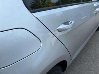 Volkswagen Golf 99kW e-Golf 35kWh 5dr Auto