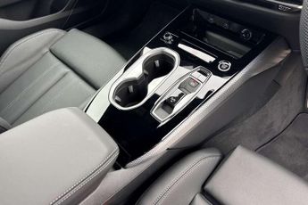 Audi A6 2.0 e-Hybrid Quattro 299 S line 4dr S Tronic
