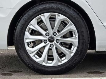 Audi A4 35 TFSI Technik 5dr S Tronic