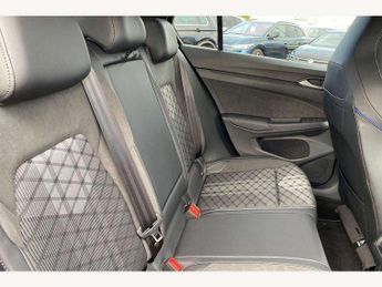 Volkswagen Golf 2.0 TDI 150 Black Edition 5dr DSG