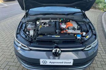 Volkswagen Golf 1.4 TSI eHybrid Style 5dr DSG