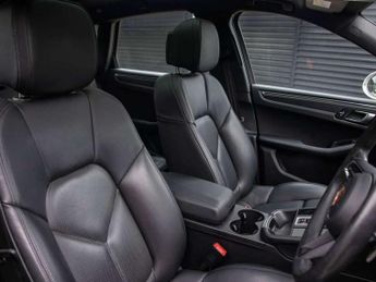 Porsche Macan 5dr PDK
