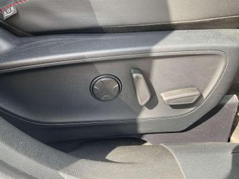 Ford Kuga 2.5 PHEV ST-Line 5dr CVT
