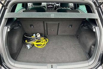 Volkswagen Golf 1.4 TSI GTE Advance 5dr DSG