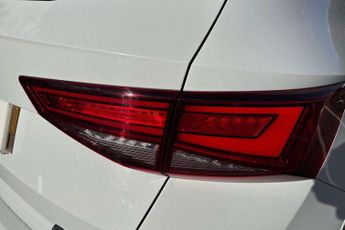 SEAT Ateca 1.5 TSI EVO FR Black Edition 5dr DSG