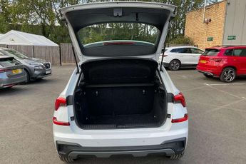 Skoda Kamiq 1.0 TSI SE Edition 5dr DSG