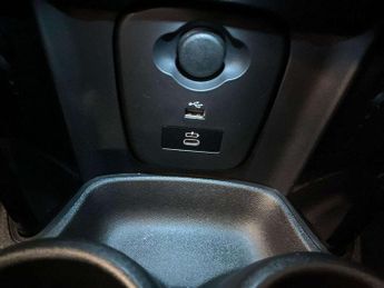 MINI Hatchback 1.5 Cooper Sport 5dr Auto [Comfort/Nav Pack]
