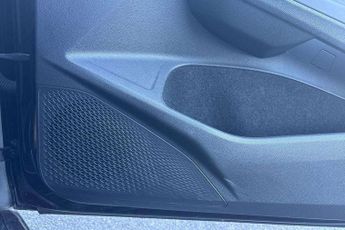 Volkswagen Golf 2.0 TSI 190 Black Edition 4Motion 5dr DSG