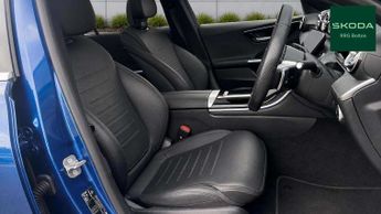 Mercedes-Benz C-Class C200 AMG Line Premium [Pan Roof] 4dr 9G-Tronic