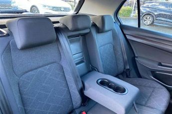 Volkswagen Golf 1.5 eTSI Life 5dr DSG