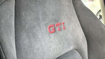 Volkswagen Golf 2.0 TSI 300 GTI Clubsport 5dr DSG