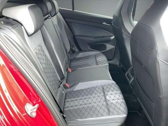 Volkswagen Golf 1.5 eTSI 150 R-Line 5dr DSG