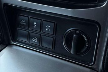 Toyota Land Cruiser 2.8 D-4D Icon 5dr Auto 7 Seats